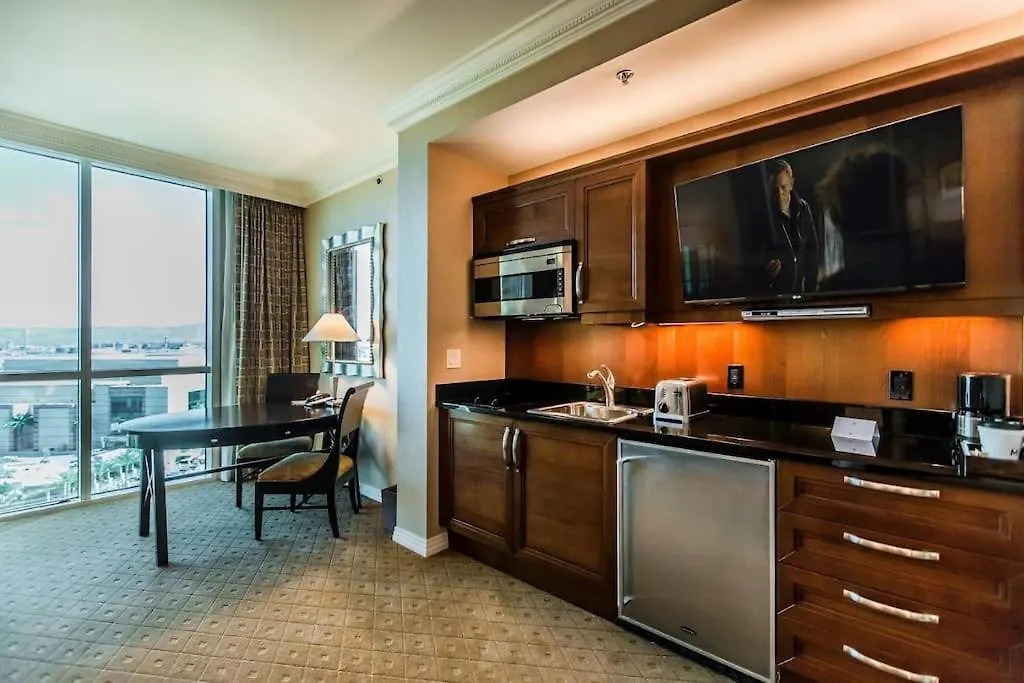 Mgm Signature - Strip View Suite With Large Balcony - No Resort Fees - Free Valet - 2917 Las Vegas United States